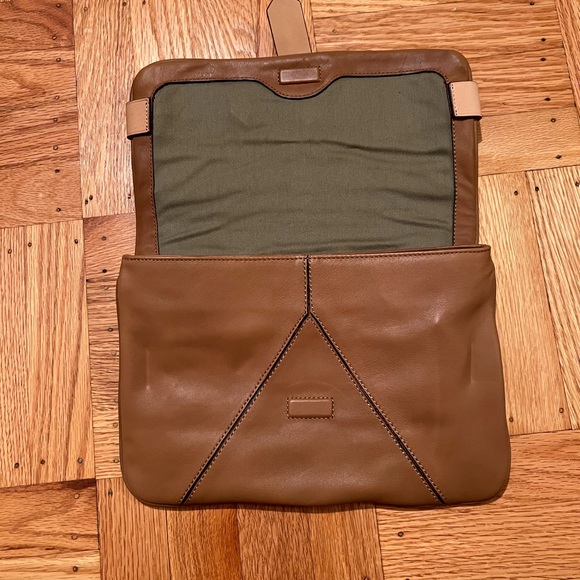 EUC Ann Taylor Belted Brown Leather Clutch - Picture 4 of 5